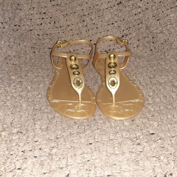 COACH-Phila-Gold Jelly Thong Sandals-T-Strap/Ankle Strap Buckle-Sz 8B-Near Mint - Picture 3 of 8